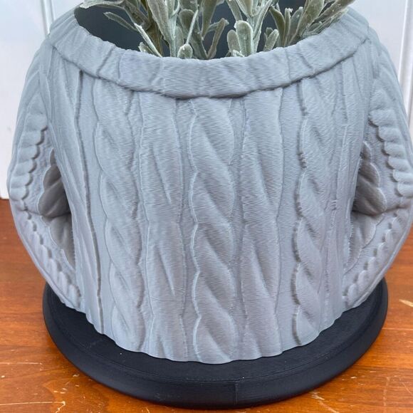 Wool Sweater Indoor Planter Pot, Cable Knit Flower Pot, 3D Printed Planter Pot - Picture 2 of 9